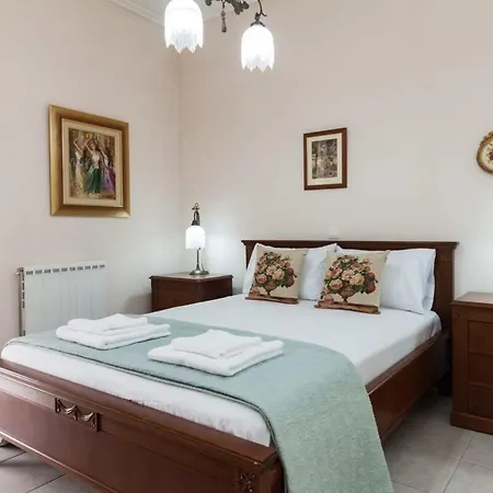 Sophisticated 2-Bedroom Retreat In Petroupoli Athènes Extérieur photo