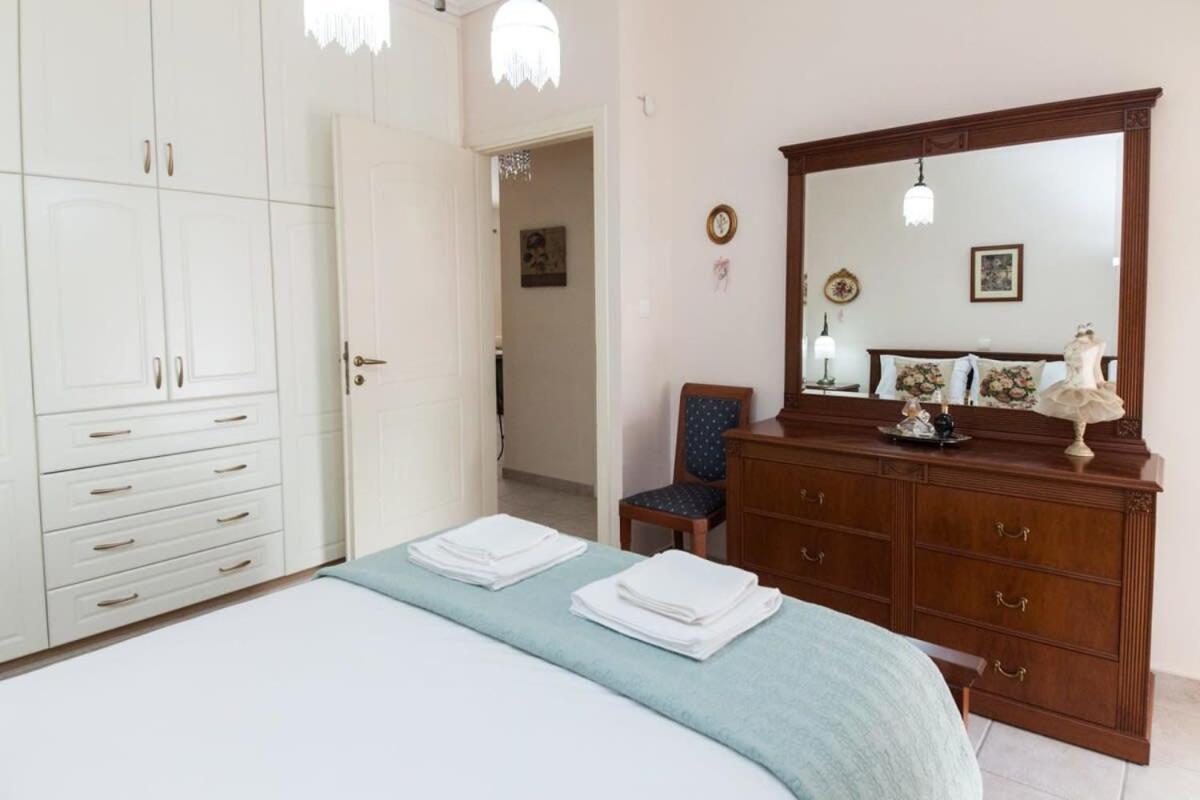 Appartement Sophisticated 2-bedroom Retreat In Petroupoli *