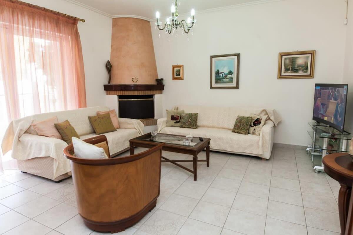 Appartement Sophisticated 2-bedroom Retreat In Petroupoli Athènes
